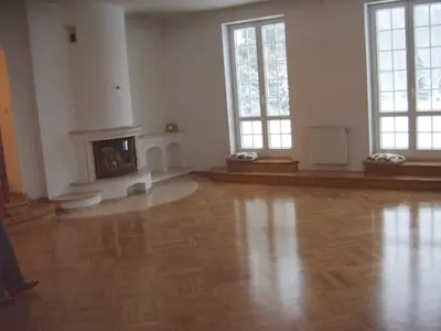 Parquet floor — sanding process